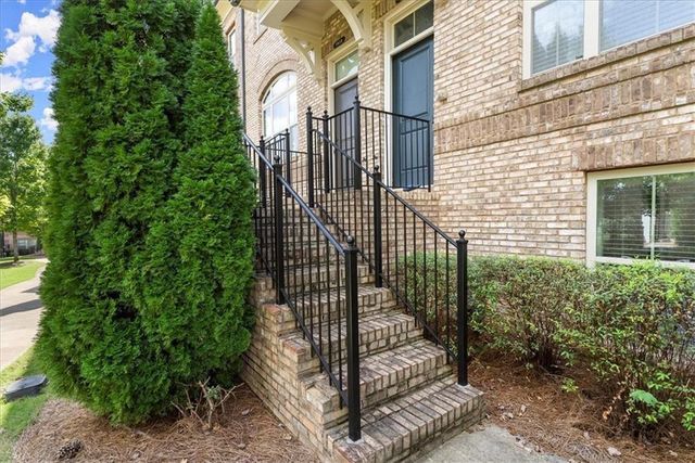 7528 Highlands Point, Atlanta, GA 30328