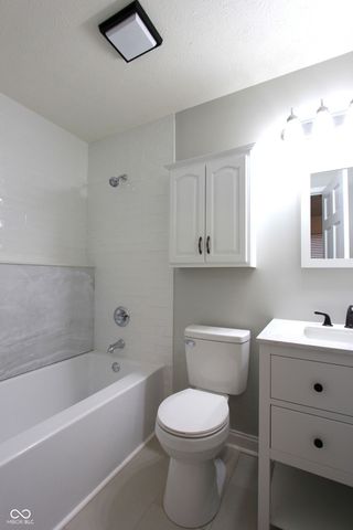 12221 Tallowtree Court, Indianapolis, IN 46236