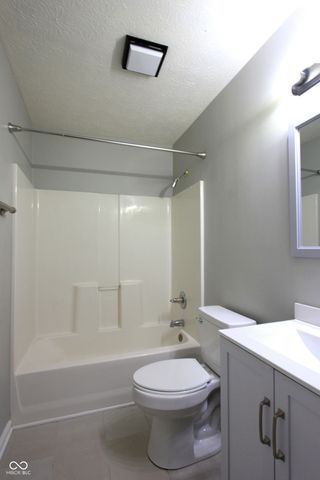 12221 Tallowtree Court, Indianapolis, IN 46236