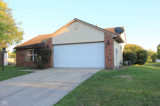 12221 Tallowtree Court, Indianapolis, IN 46236