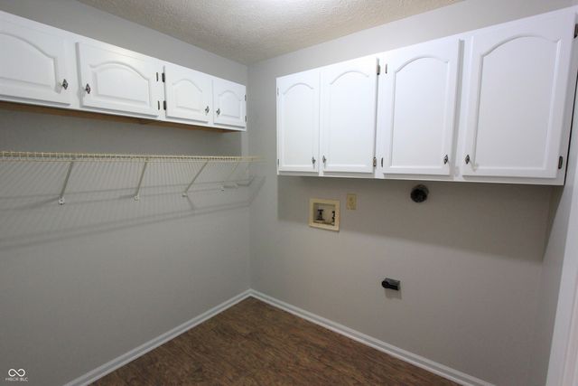 12221 Tallowtree Court, Indianapolis, IN 46236