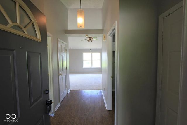 12221 Tallowtree Court, Indianapolis, IN 46236