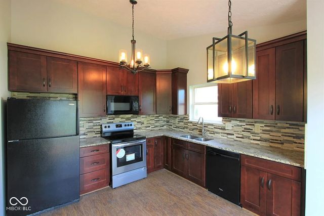 12221 Tallowtree Court, Indianapolis, IN 46236