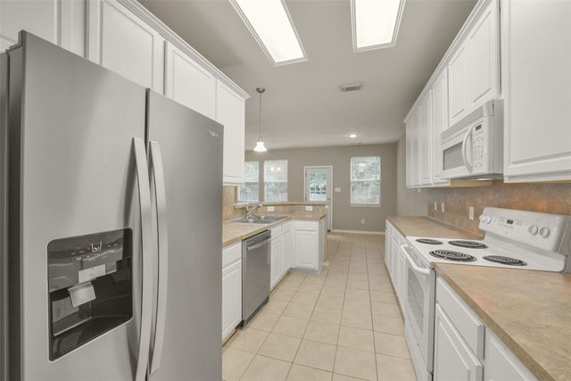 171 N Burberry Park Circle, The Woodlands, TX 77382