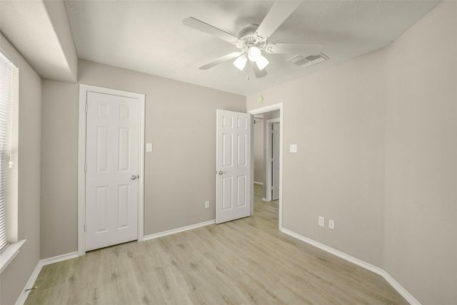 171 N Burberry Park Circle, The Woodlands, TX 77382