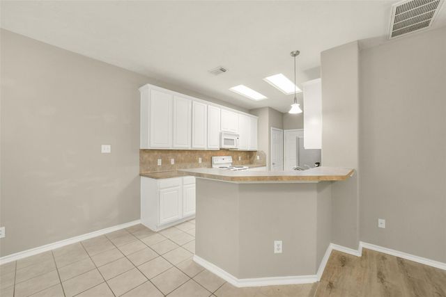 171 N Burberry Park Circle, The Woodlands, TX 77382