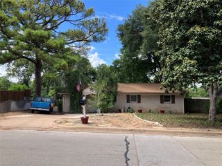 1917 Dogwood Drive, Arlington, TX 76012