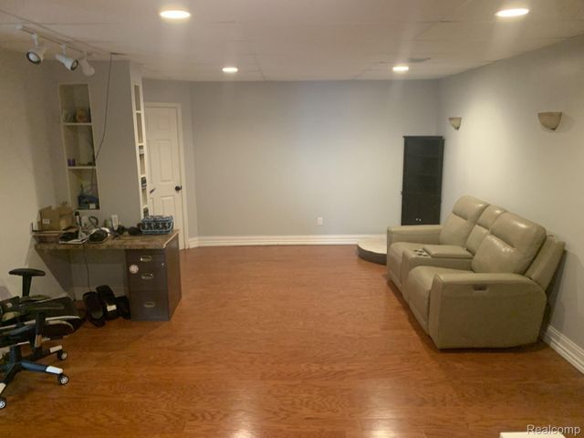 3068 W Cook Road, Mundy Township, MI 48439