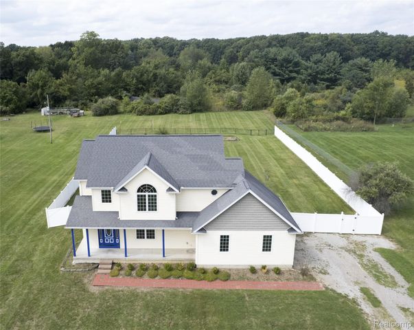 3068 W Cook Road, Mundy Township, MI 48439