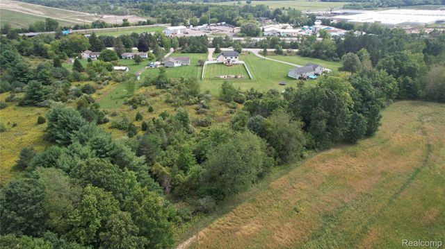 3068 W Cook Road, Mundy Township, MI 48439