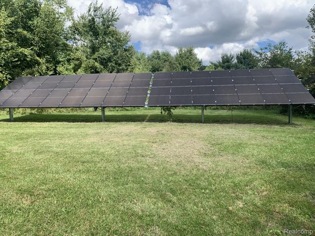 3068 W Cook Road, Mundy Township, MI 48439