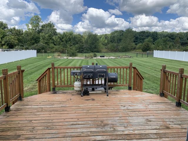 3068 W Cook Road, Mundy Township, MI 48439