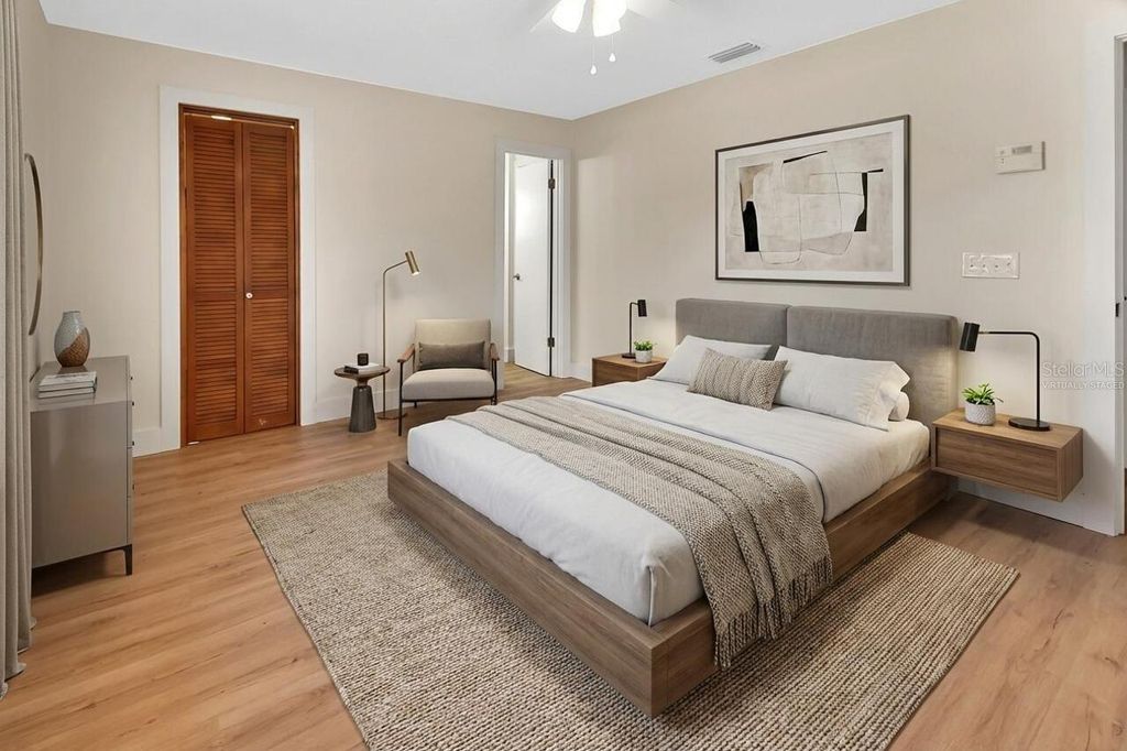 Image 20 of property listing at 570 CASS STREET, Deland, FL 32720