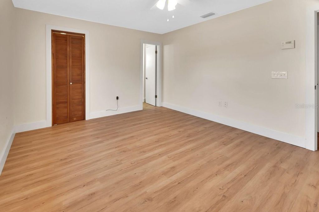 Image 21 of property listing at 570 CASS STREET, Deland, FL 32720