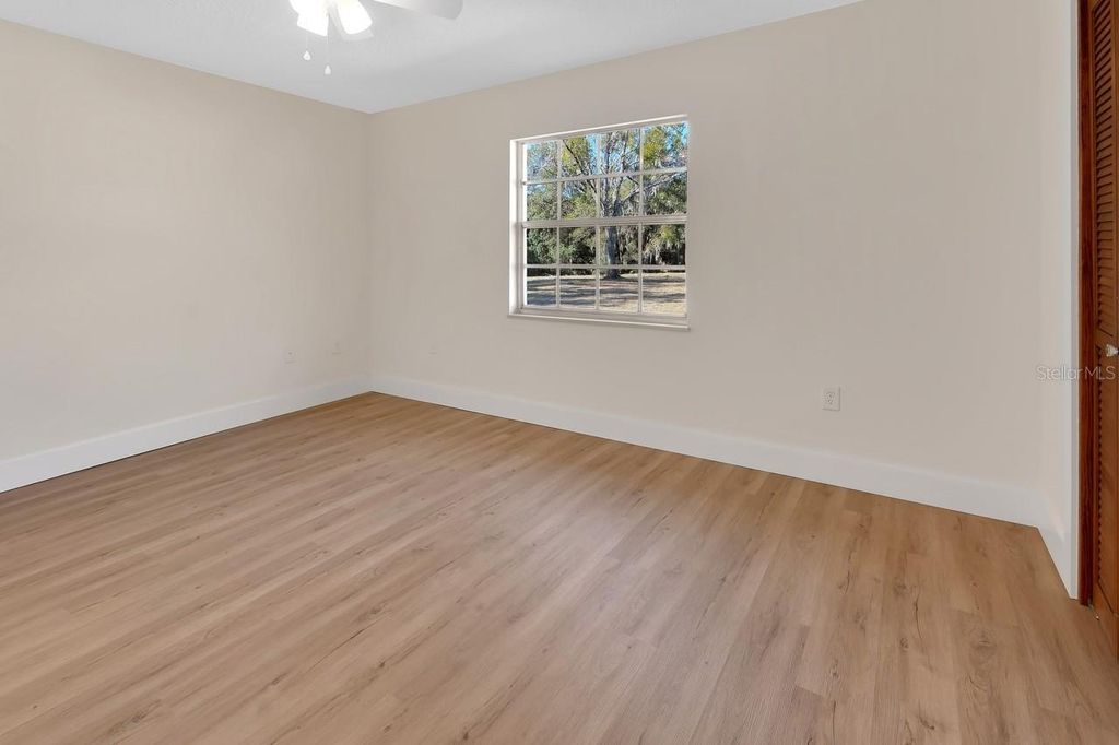 Image 23 of property listing at 570 CASS STREET, Deland, FL 32720