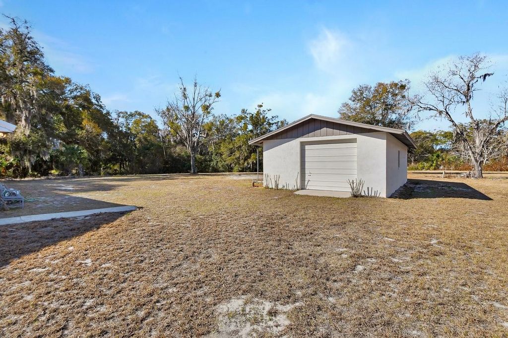Image 34 of property listing at 570 CASS STREET, Deland, FL 32720