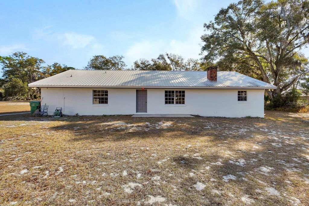 Image 37 of property listing at 570 CASS STREET, Deland, FL 32720