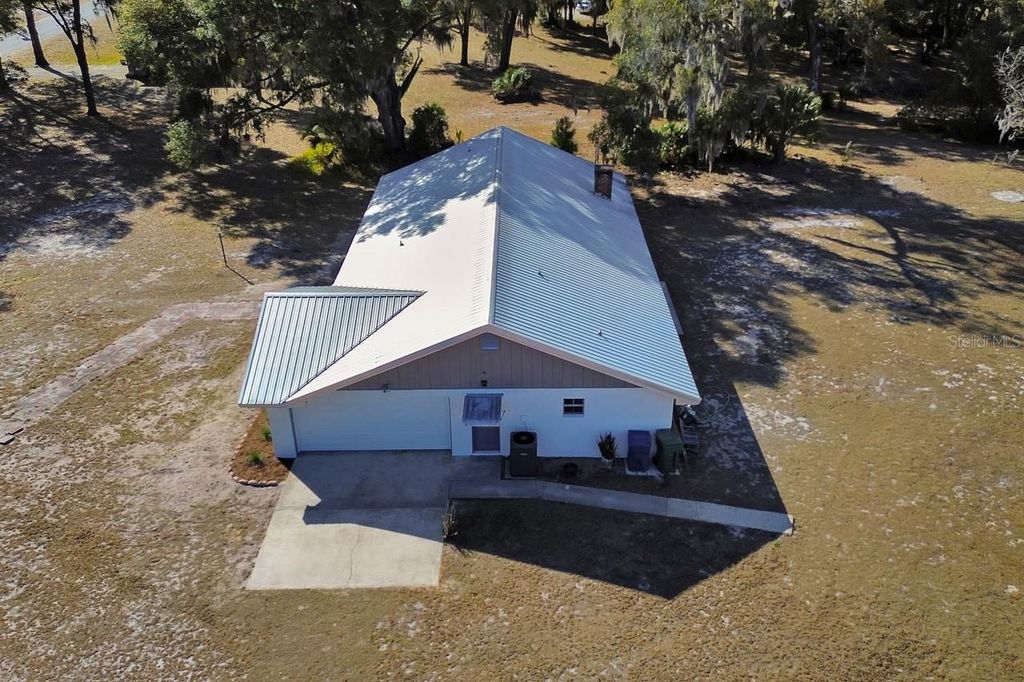 Image 43 of property listing at 570 CASS STREET, Deland, FL 32720