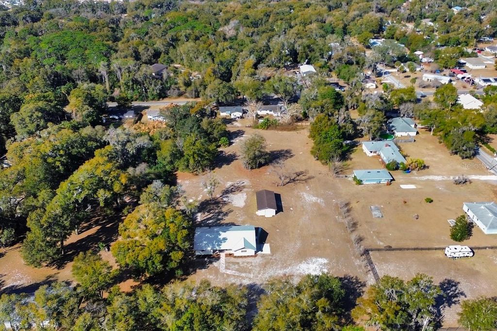 Image 47 of property listing at 570 CASS STREET, Deland, FL 32720