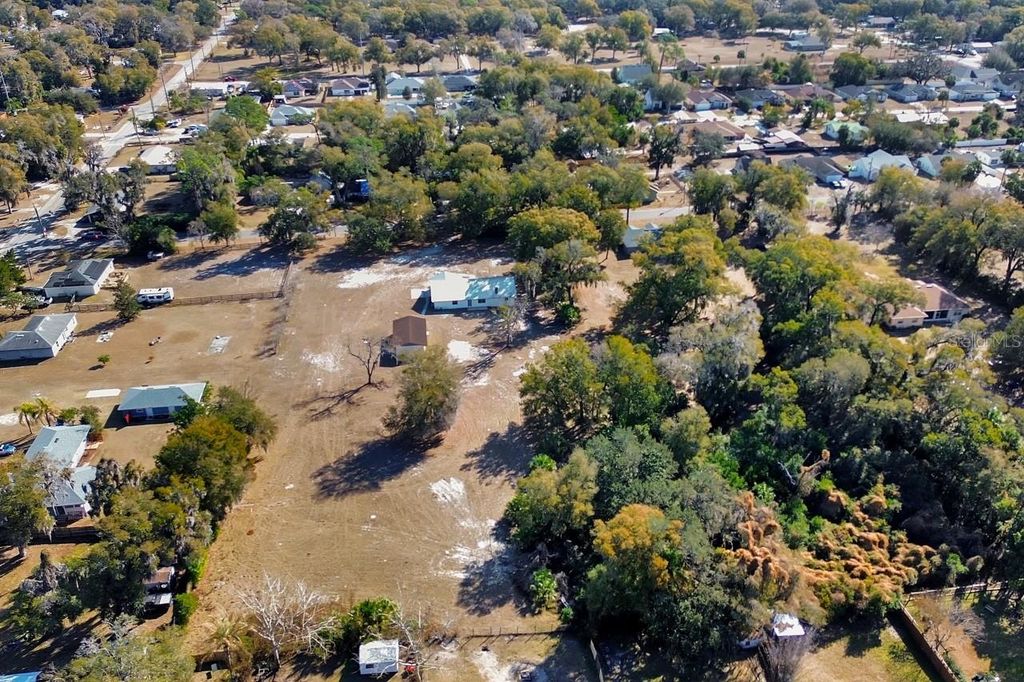 Image 49 of property listing at 570 CASS STREET, Deland, FL 32720