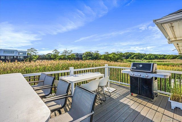 13 Bay Meadow, Westhampton, NY 11977