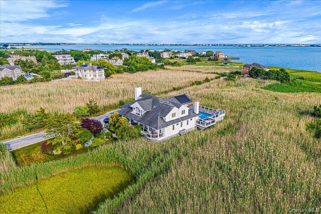 13 Bay Meadow, Westhampton, NY 11977