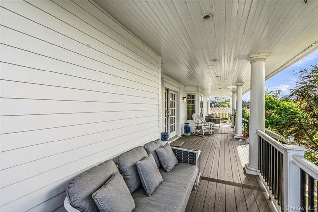 13 Bay Meadow, Westhampton, NY 11977