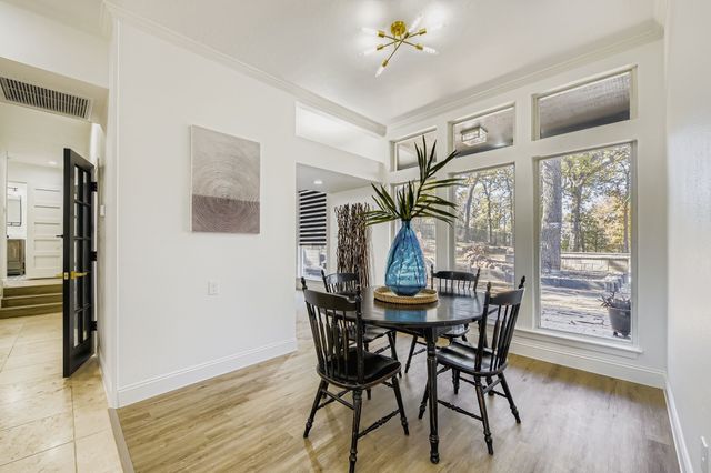 900 Pioneer Circle E, Argyle, TX 76226