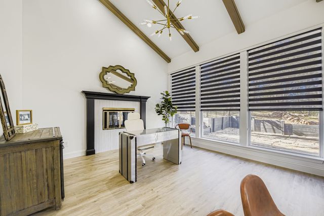 900 Pioneer Circle E, Argyle, TX 76226