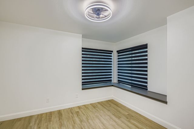 900 Pioneer Circle E, Argyle, TX 76226