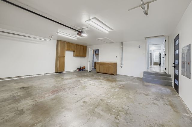 900 Pioneer Circle E, Argyle, TX 76226