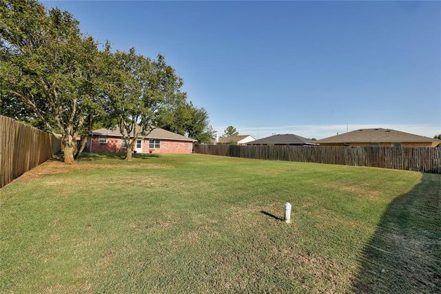 4405 Smoking Tree Drive, Shawnee, OK 74804