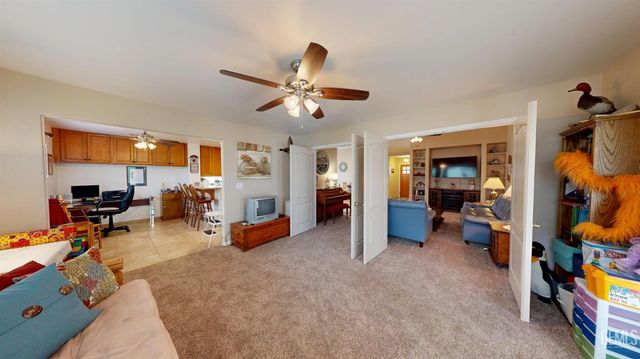 9815 Bourbon Rose Court, Bakersfield, CA 93311