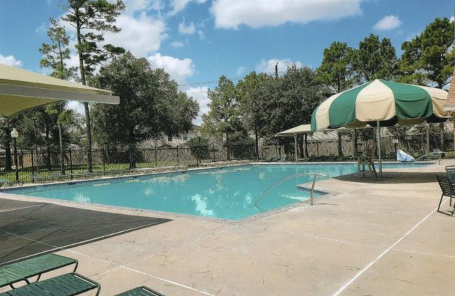 2907 Legends Knoll Drive, Spring, TX 77386