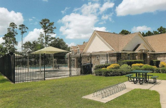 2907 Legends Knoll Drive, Spring, TX 77386