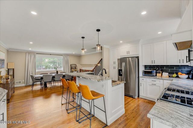 537 Roxbury Road, Belford, NJ 07718