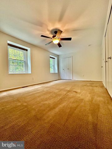 5230 LONSDALE DR, Springfield, VA 22151