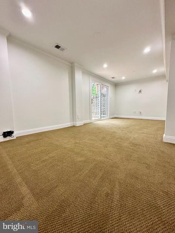 5230 LONSDALE DR, Springfield, VA 22151