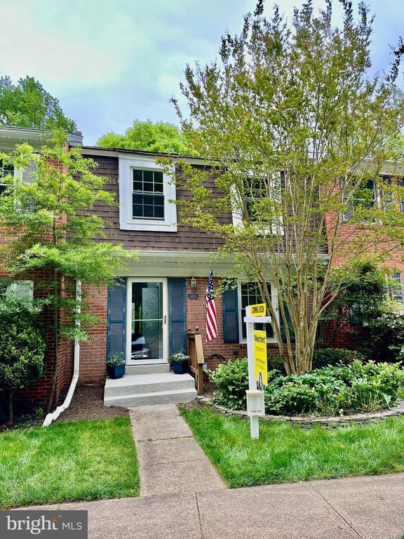 5230 LONSDALE DR, Springfield, VA 22151