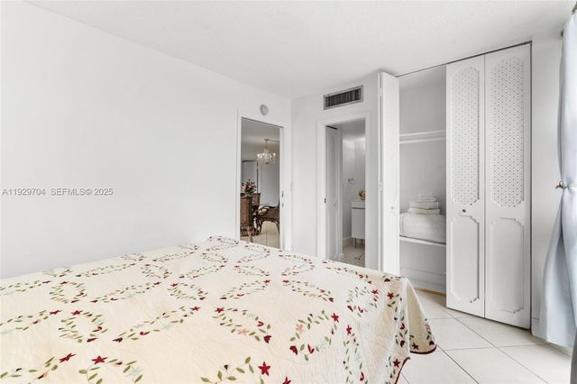 3401 N Country Club Dr 819, Aventura, FL 33180