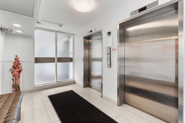 3401 N Country Club Dr 819, Aventura, FL 33180