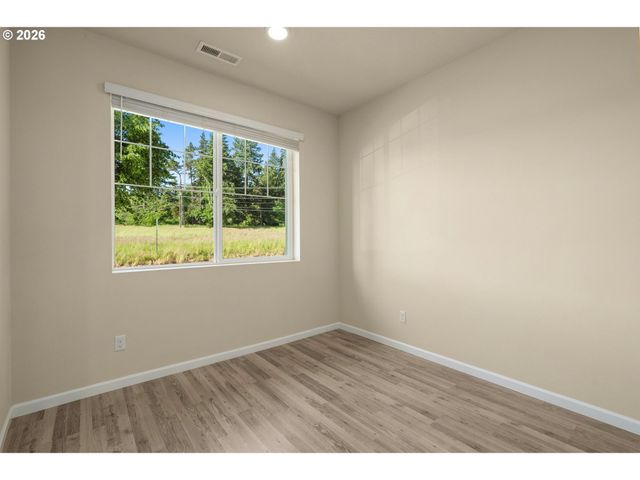15566 Nw BRUGGER Rd, Portland, OR 97229