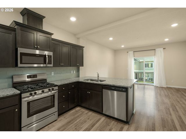 15566 Nw BRUGGER Rd, Portland, OR 97229