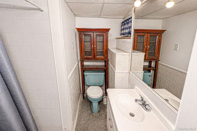 218 11th Street, West Babylon, NY 11704