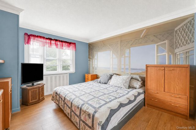 218 11th Street, West Babylon, NY 11704