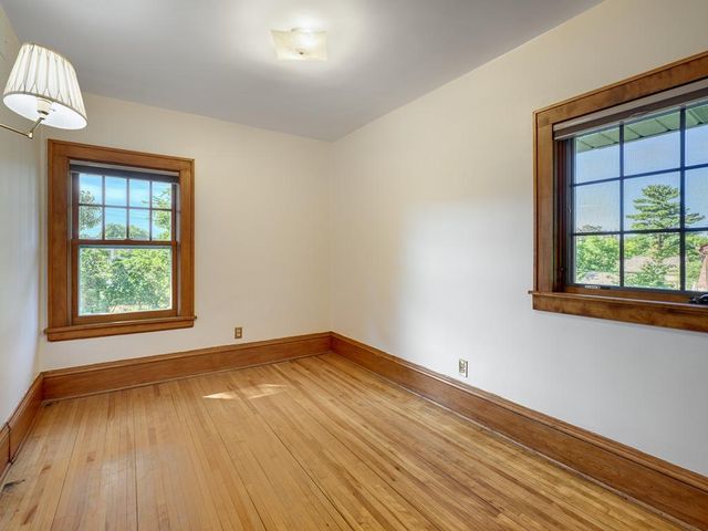 2108 Niles Avenue, Saint Paul, MN 55116