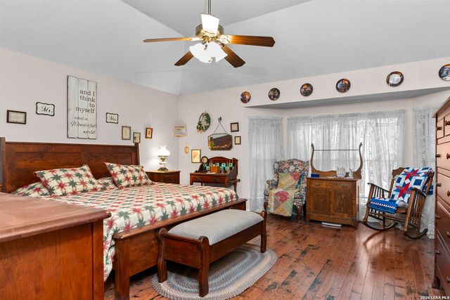 1275 FOX GLEN RD, New Braunfels, TX 78130