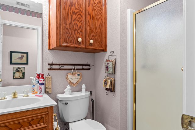 1275 FOX GLEN RD, New Braunfels, TX 78130