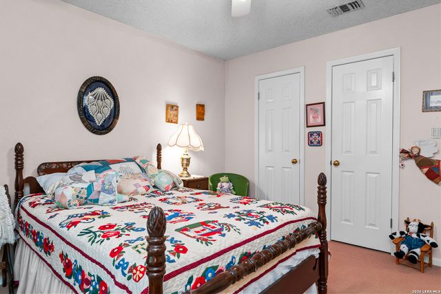 1275 FOX GLEN RD, New Braunfels, TX 78130