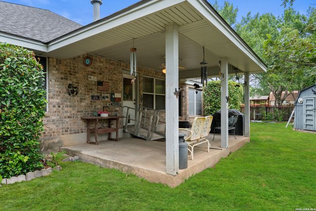 1275 FOX GLEN RD, New Braunfels, TX 78130